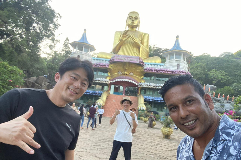 From Airport: 2-Night Sigiriya and Kandalama with Kandy Drop