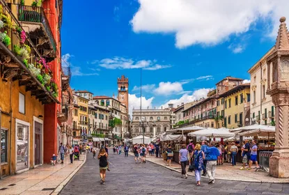 Von Verona aus: Bootstour nach Sirmione mit Spritzverkostung