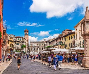 Desde Verona: Tour en barco por Sirmione con Castillo y Villa Romana