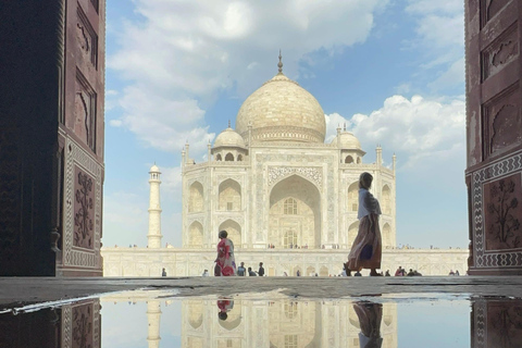 Taj Tuk tuk tour with skip the line