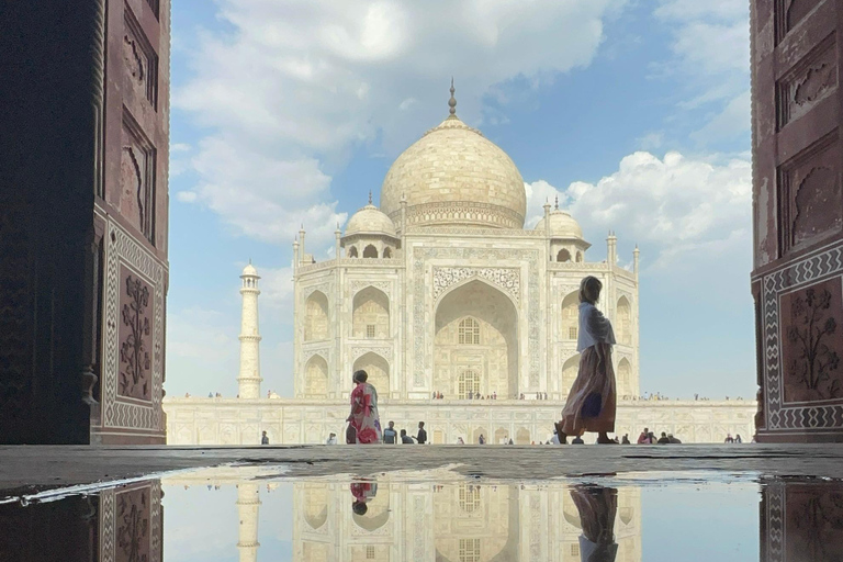 Taj Tuk tuk tour with skip the line