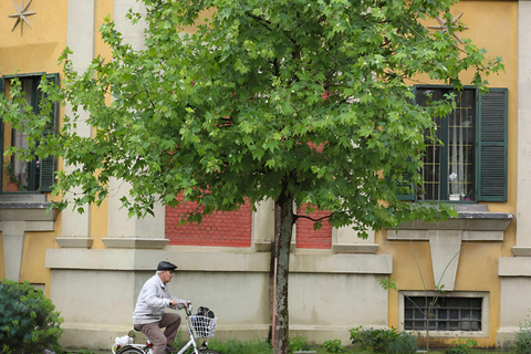 地拉那：探索共产主义时代与现代生活☕️私人观光