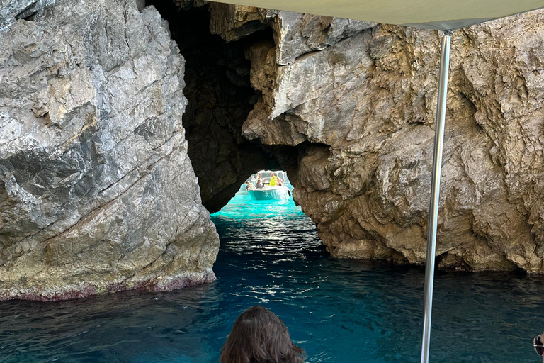 Boat tour of Capri from Sorrento (Copy of) Boat tour of Capri or Amalfi Coast