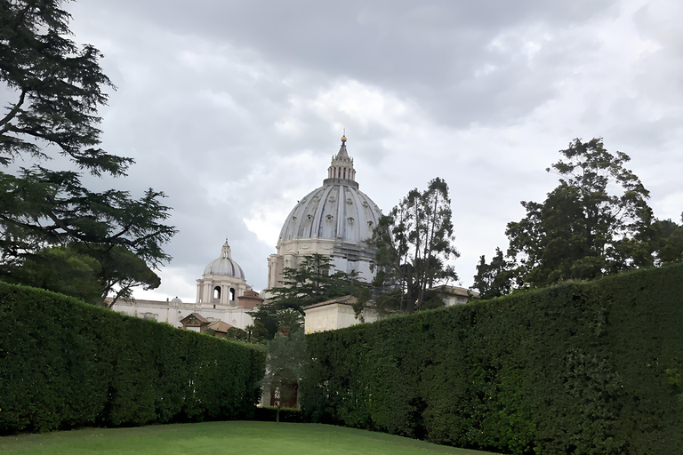 One day in Vatican City: Sistine Chapel and Vatican Gardens Tour in Italian
