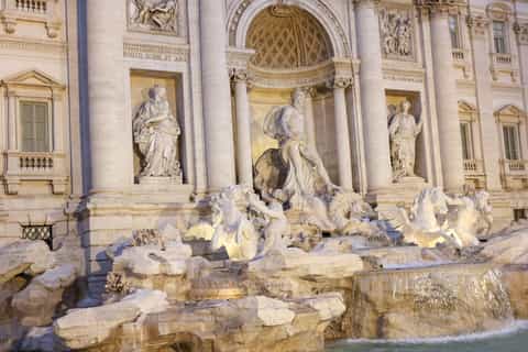 Rome : Visite guidée de la fontaine de Trevi avec Cité de l'eau en option