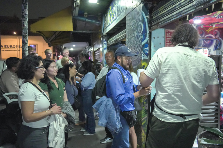 Mexico City: VIP Ringside Wrestling, Walking tour & Mezcal