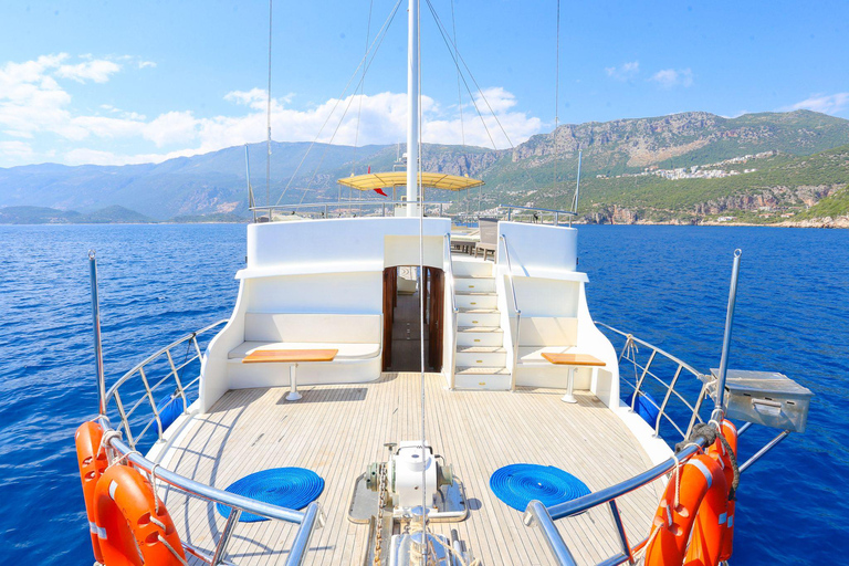 Kaş: Kekova Blue Cruise with Sunken City and 5 Swim Stops