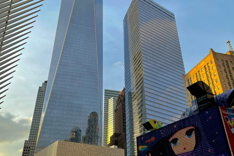 NYC: 9/11 Memorial, Wall Street, and Seaport Guided Tour French