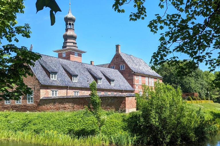 Husum: Romantiska gamla stan och hamnen Guidad tur på egen hand