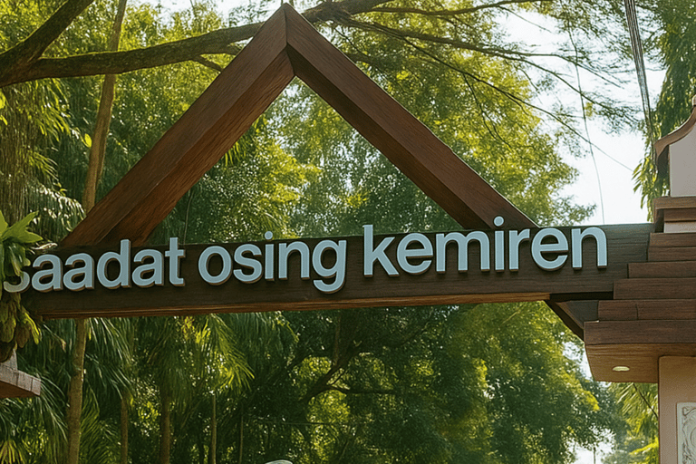 Banyuwangi: Ijen Volcano Blue Fire & Osing Village Tour