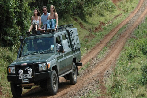 Safari de 4 días por el Parque Nacional de Aberdares y Samburu