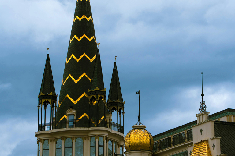 Batumi: Night Walking Tour with Local Drink