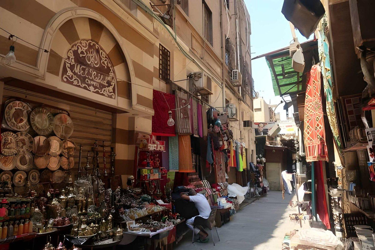 Cairo: Khan El Khalili, Tanoura Show & Islamic Cairo Tour Private Tour