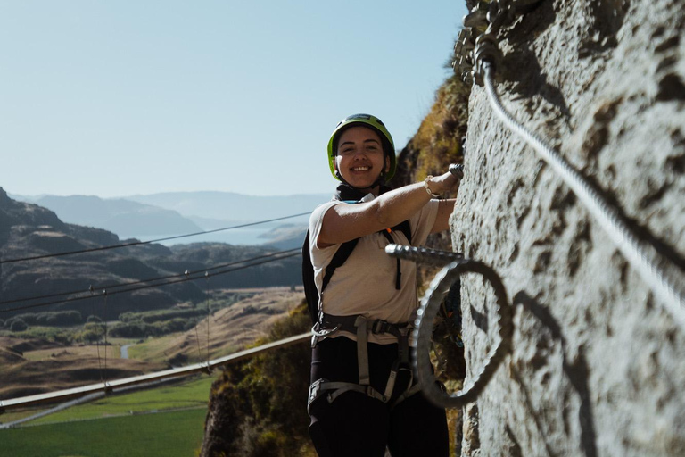 Wanaka: 4-Hour Intermediate Waterfall Cable Climb