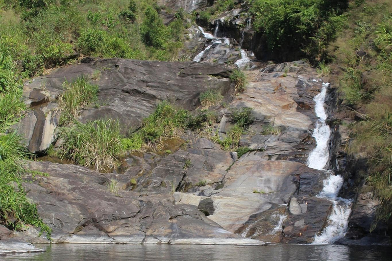 Da Nang: Hoa Bac Jeep Tour with BBQ Lunch and Swimming