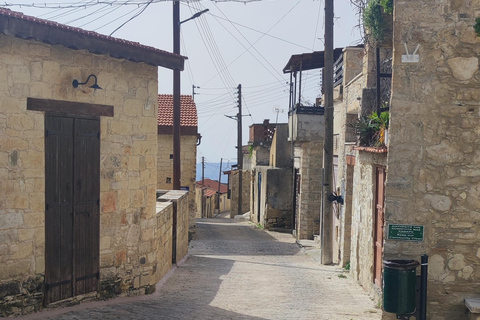 Paphos: Troodos Mountains Villages Tour with Wine Tasting