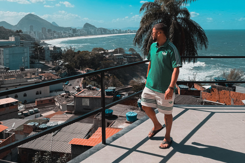 Vidigal Favela Tour with a drink