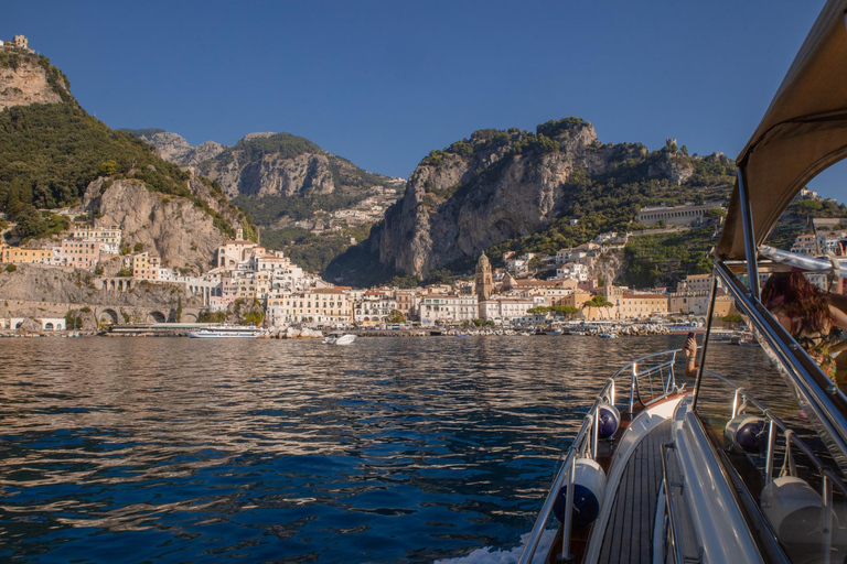 Ab Sorrent: Premium-Bootstour an der AmalfiküsteSorrento: Premium-Positano- und Amalfi-Tour