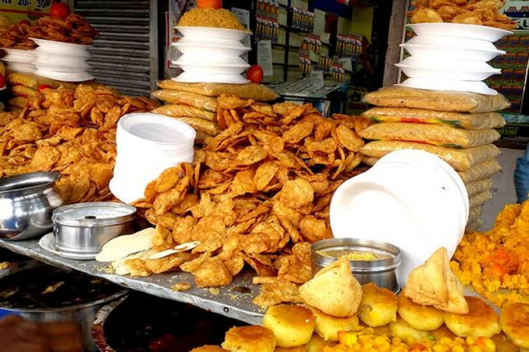 From Delhi: Private Taj Mahal tour with popular guide From Delhi:-Guide, tickets, transport, lunch(all inclusive)