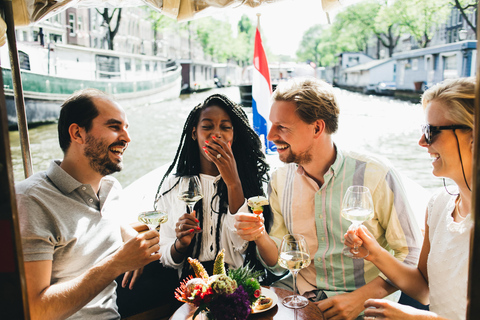 Amsterdam: Lyxig ost- och vinkryssning med obegränsade drinkar