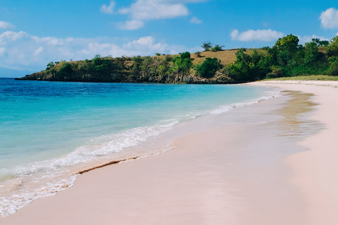 Lombok: Rosa strand, snorkling och Tanjung Ringgit-tur