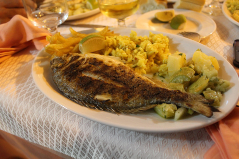 Tunisia: Tour Guide Services