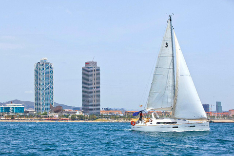 Barcelona: Private Sailing Trip with Drinks & Snacks (max 9) 3-Hour Trip