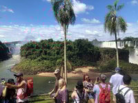 Cascades d'Iguassu, tournée d'une journée au Brésil et en Argentine - Housity