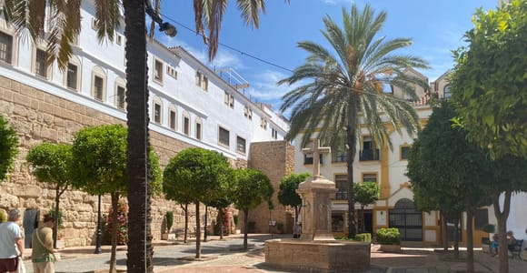 Marbella Private Tour with Transportation, Tapas, and Drinks from Estepona, Mijas, or Marbella