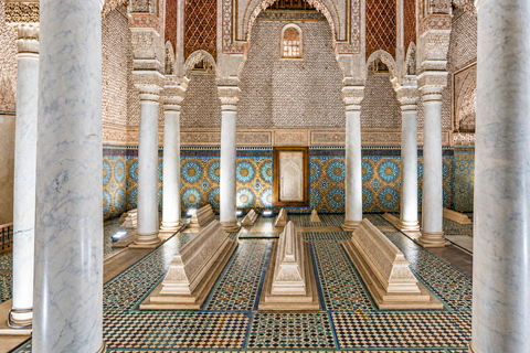 Marrakesh: Saadian Tombs, Bahia Palace, Mellah & Medina Tour Shared Group Walking Tour in English from the Meeting Point