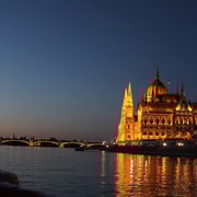 Budapest Boat Cruise with Live Tour Guide (+ Bonus Drink)