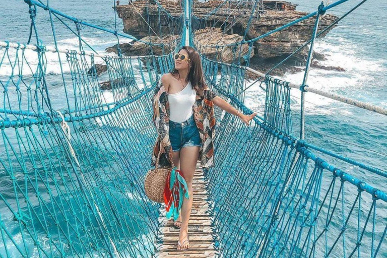 Yogyakarta; Pindul Cave, Oyo River & Timang Beach Day Tour