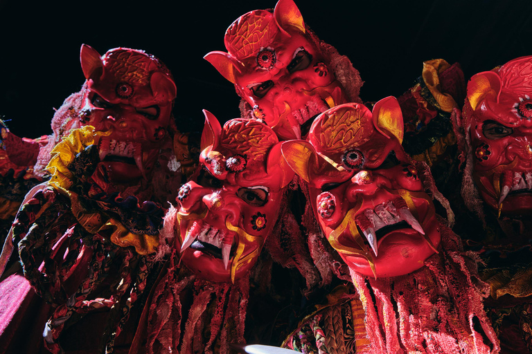 Shanghai: Interactive Royal Dynasty Immersive Feast Ticket SVIP Seat (First Row)