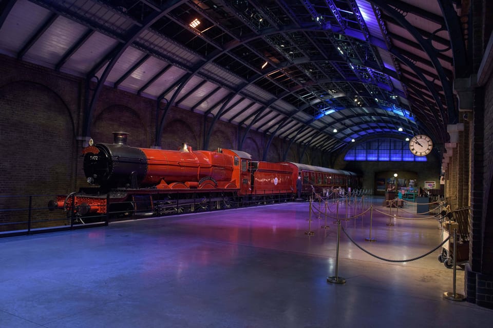 Harry Potter: Warner Bros. Studio Tour London with Transfers