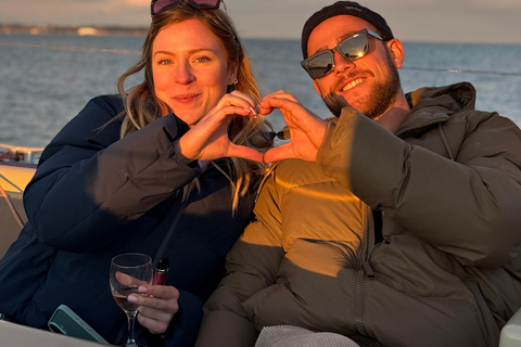 Golf Juan: Crucero en velero al atardecer con aperitivo en la Isla
