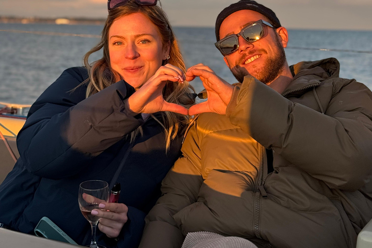 Golf Juan: Crucero en velero al atardecer con aperitivo en la Isla