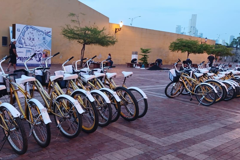 Cartagena: Historical, Cultural and Graffity Bike Tour