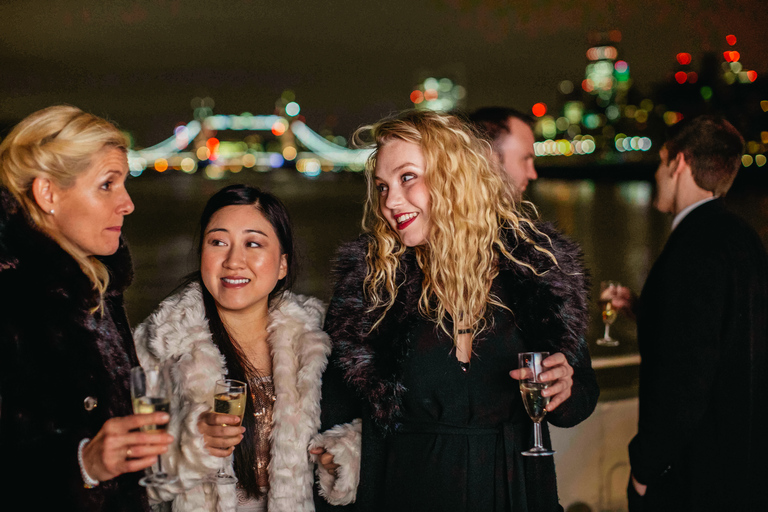 Londres : Dîner-croisière sur la TamiseLondres : croisière et dîner sur la Tamise