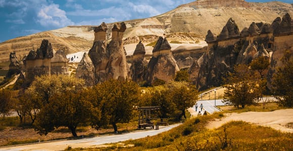 Cappadocia: Red Tour with Love Valley, Zelve & Paşabağ