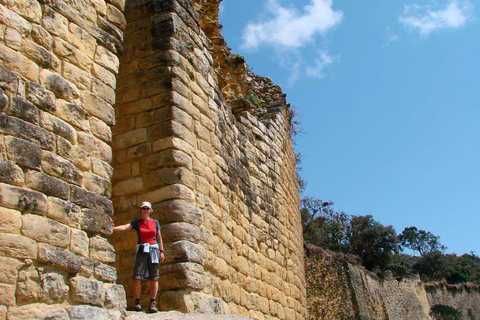 Yacimiento arqueológico de Kuélap - Un viaje al pasado