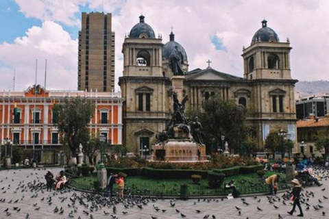 La Paz : visite guidée à pied avec un guideLa Paz : 3 heures de visite à pied privée des points forts de la ville