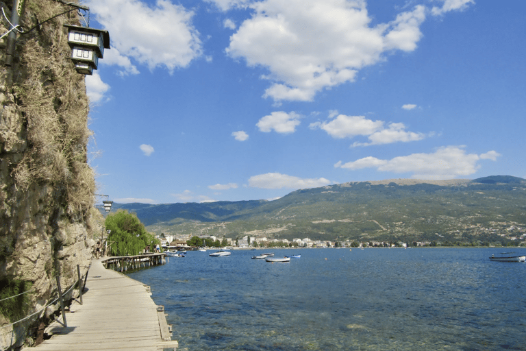Kastoria: Private Lakes Tour to Pogradec, Ohrid & Bitola