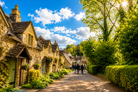 London: Castle Combe, Bath, and Stonehenge Day Trip