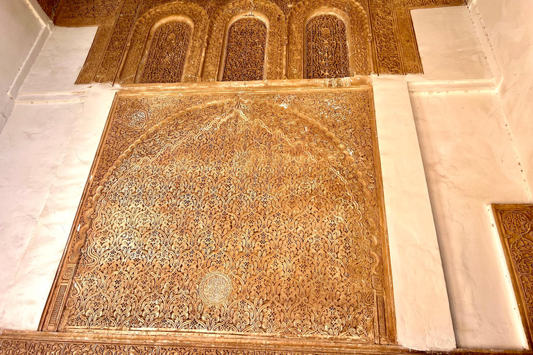 Marrakech Saadian Tombs Entry Ticket with Digital Guide App