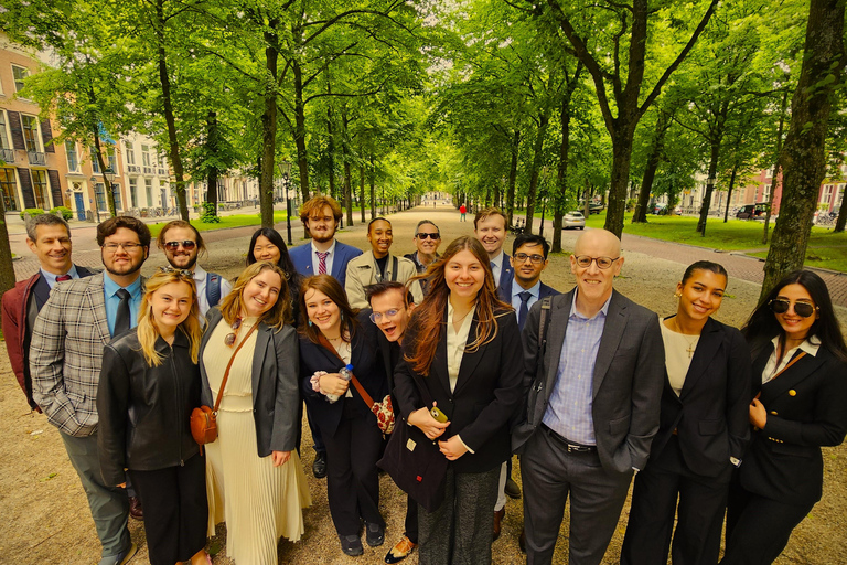Centre The Hague On Foot with Wonderful Storyteller - 2hr Enter The Hague On Foot with Wonderful Storyteller - 2hr