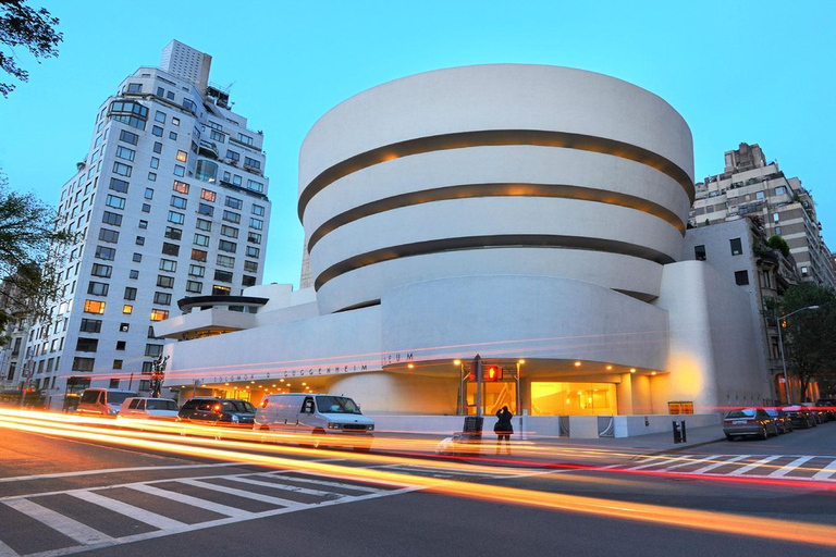 NYC: Visita al Museo Guggenheim e tour a piedi di Manhattan di 3 oreVisita il Museo Guggenheim e tour a piedi di 3 ore di Manhattan