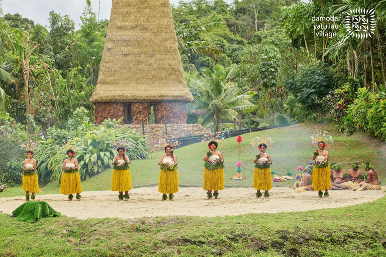 Damodar Yatu Lau Village - Echoes of Fiji Tour