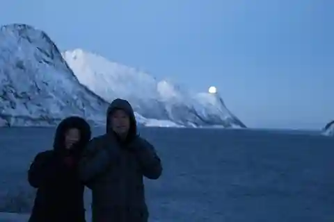 Senja: Full-Day Guided Tour with Husøy and Ersfjord