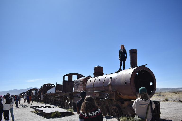 Von La Paz aus: Tour Salar de Uyuni – 2 Tage und 1 NachtVon La Paz aus: Tour zum Salar de Uyuni – 2 Tage und 1 Nacht