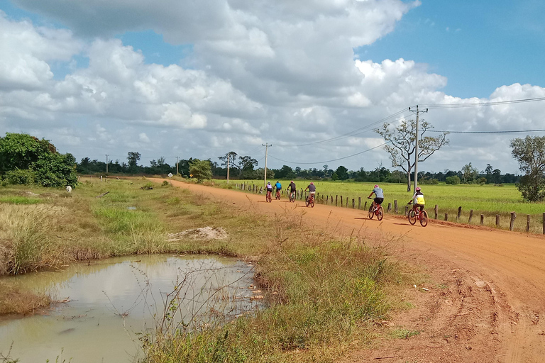 Cambodia: 7-Day Cycling Tour from Phnom Penh to Siem Reap